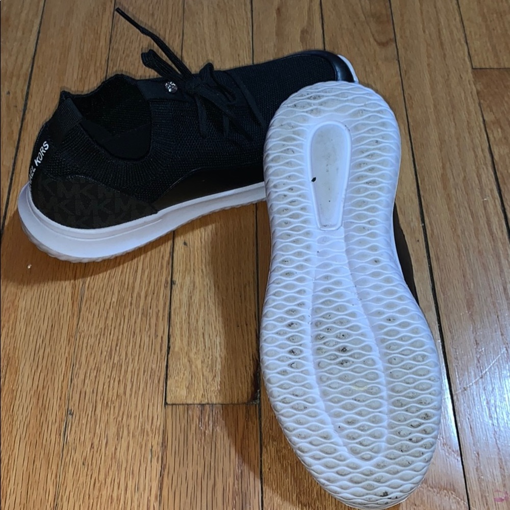 Mk shoes . black . Size 6 - Picture 7 of 7
